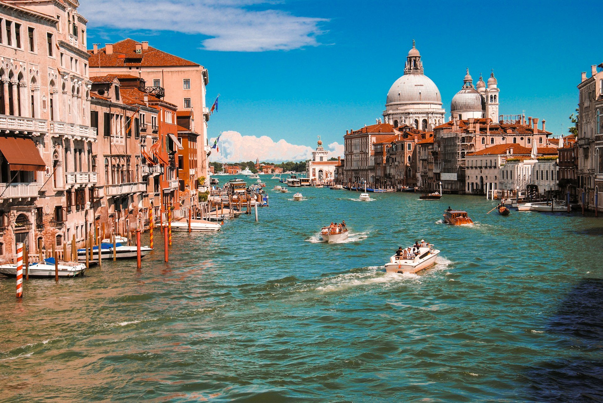 Italy Colosseum, Venice canals and Tuscany countryside