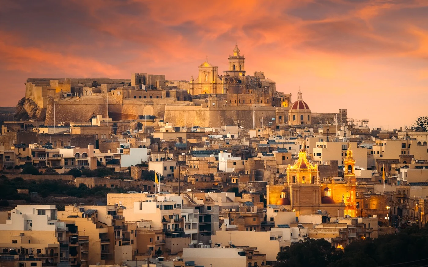 La Cittadella fortificata di Victoria che domina la campagna di Gozo
