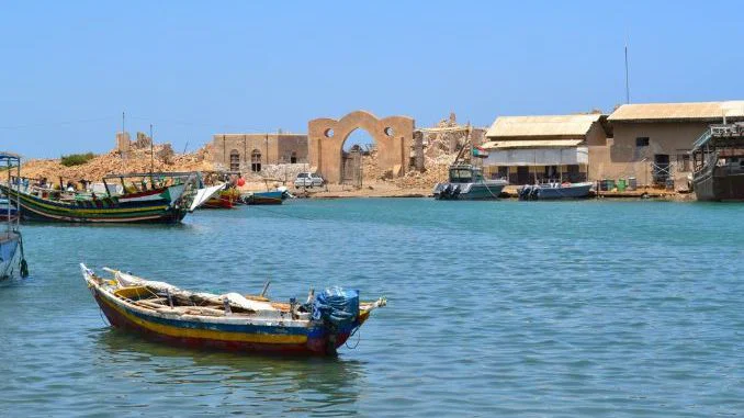 الميناء في بورتسودان على ساحل البحر الأحمر في السودان