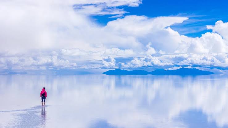 The mirror effect on the Salar de Uyuni salt flat in Bolivia during the wet season